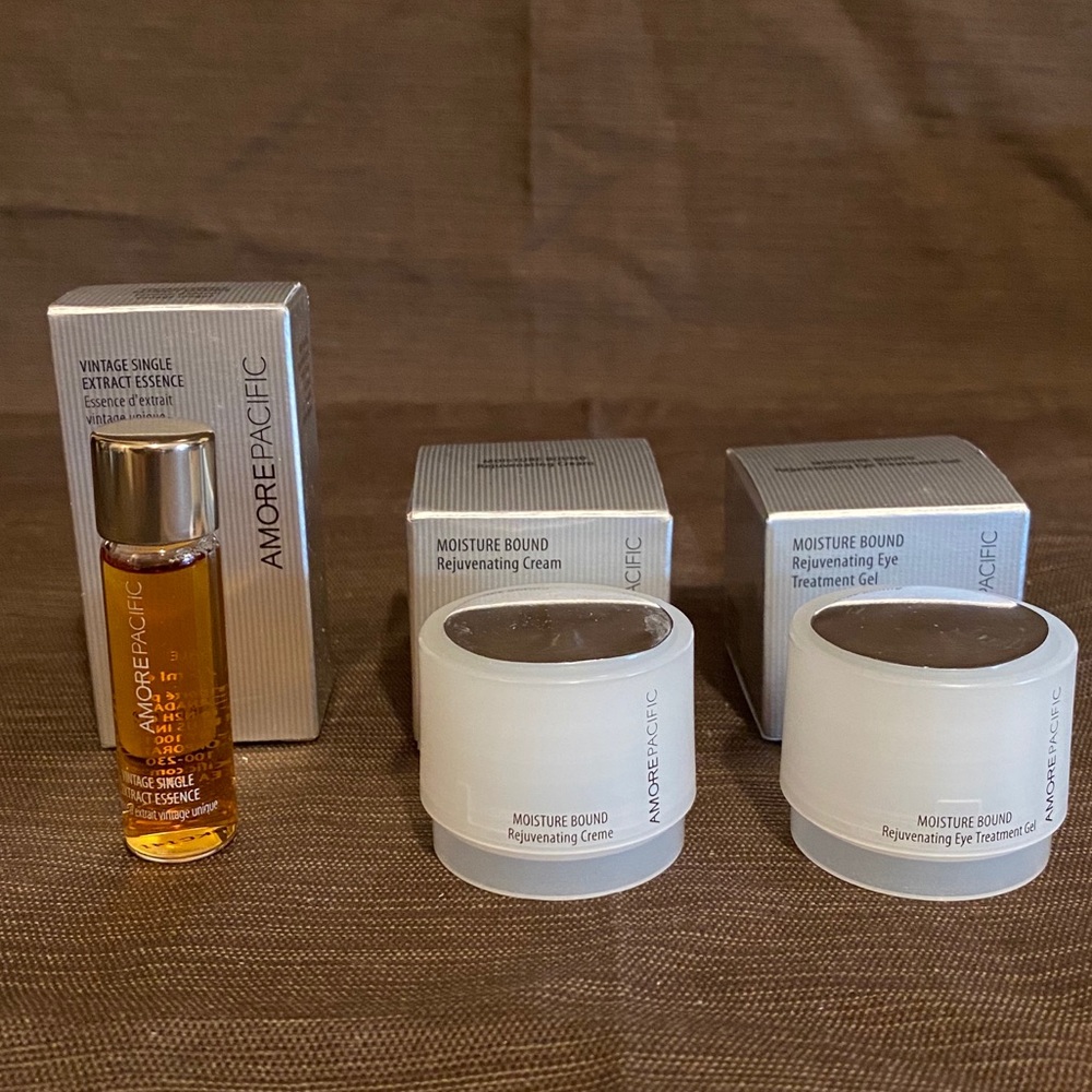 AMORE PACIFIC 3 PCS TRAVEL SET